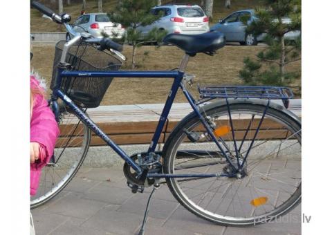 Ogrē nozagti 2 velosipēdi