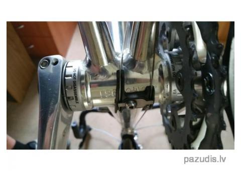 Ogrē nozagti 2 velosipēdi