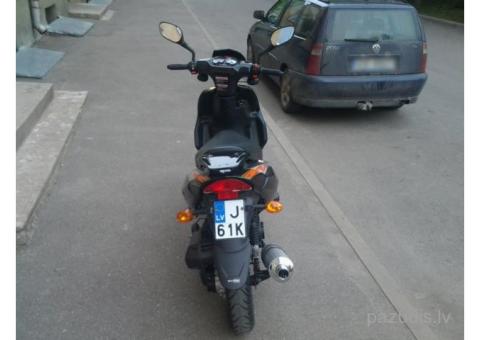 Nozagts motoroleris